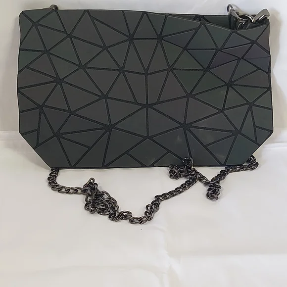 Chic Black Geometric Shoulder Bag - Picture 2 of 3